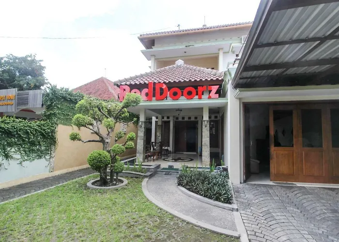 RedDoorz plus @ Tegal Panggung Yogyakarta
